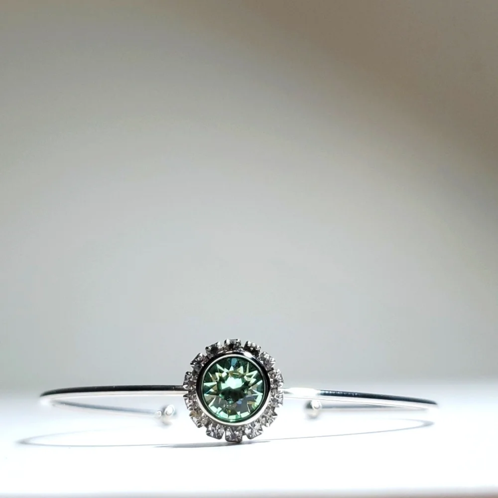 Ted Baker London Green Swarovski Crystal Sappelle Daisy Lace Ultra Fine Cuff